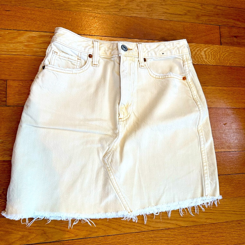 Abercrombie light yellow high waisted mini skirt